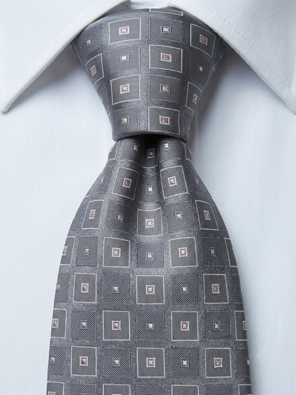 Donald J Trump Ties  Signature Collection Silk Grey Pink Geometric Tie